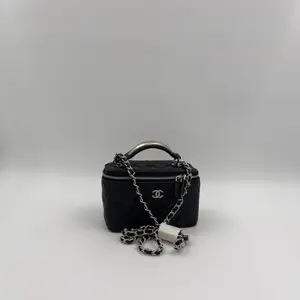 Chanel Black Quilted Calfskin Top Handle Vanity Case Silver - image 116