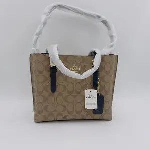 Coach Andrea Carryall - image 521