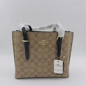 Coach Andrea Carryall - image 520