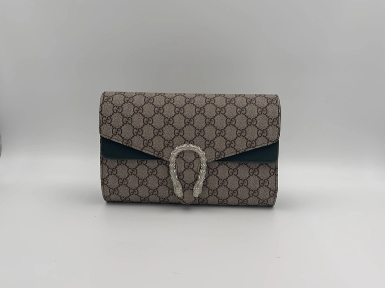Gucci Dionysus GG Supreme Shoulder Bag
